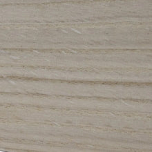 Load image into Gallery viewer, Close-up of the wood grain on Bullnosed Skirting Board, Prime European Oak

